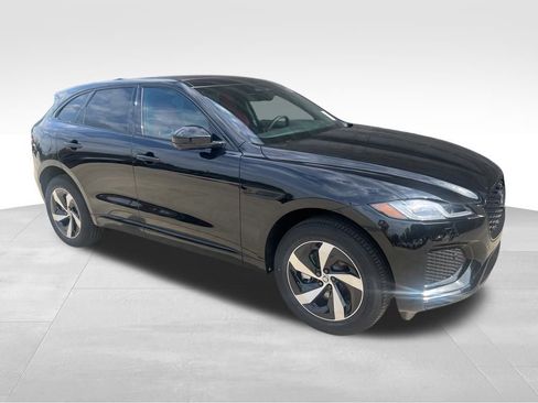 Used 2025 Jaguar F-PACE R-Dynamic S AWD/4WD image 6