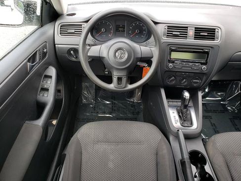 Used 2012 Volkswagen Jetta S FWD image 15