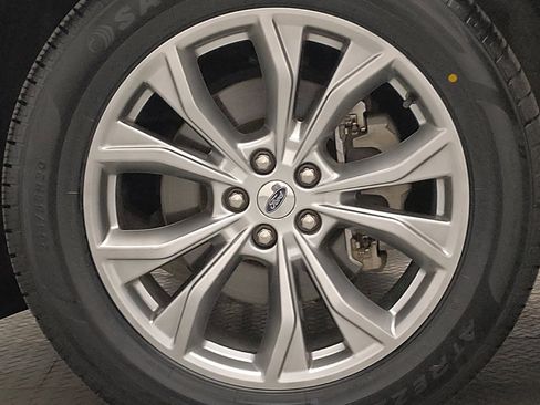 Used 2020 Ford Explorer Limited image 31