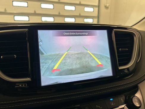 Used 2024 Chrysler Pacifica Touring-L w/ Road Tripper Package FWD image 24
