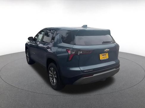 Used 2025 Chevrolet Equinox LT FWD image 11