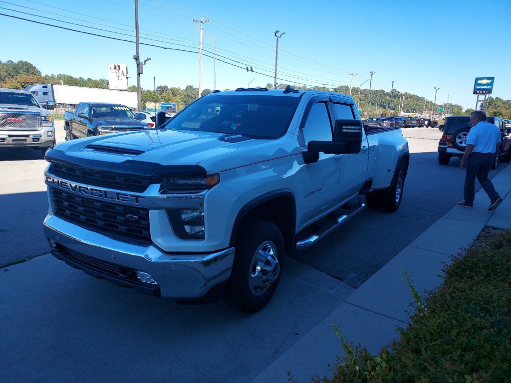 Used 2020 Chevrolet Silverado 3500 LT w/ All Star Edition AWD/4WD image 7
