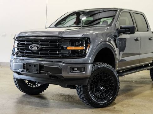 Used 2026 Ford F150 XLT w/ XLT Black Appearance Package AWD/4WD image 17