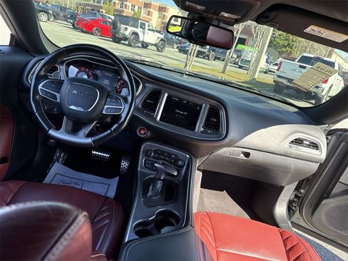 Used 2019 Dodge Challenger SRT Hellcat Redeye image 25