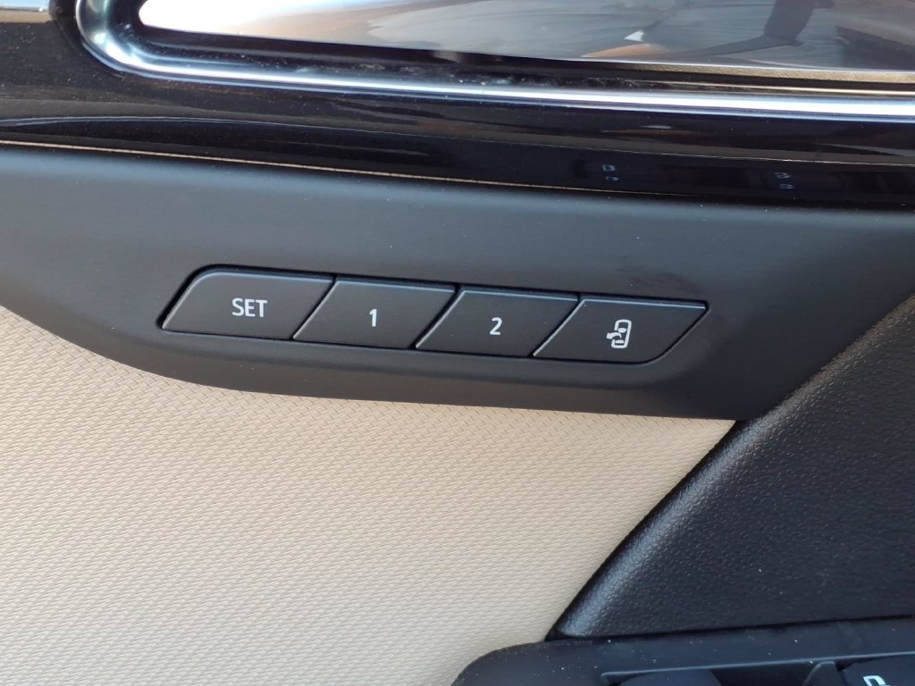 Used 2024 Buick Envision Preferred AWD/4WD image 6