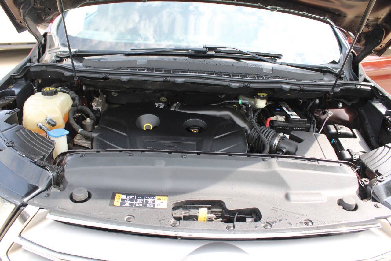Used 2015 Ford Edge Titanium w/ Equipment Group 301A FWD image 23