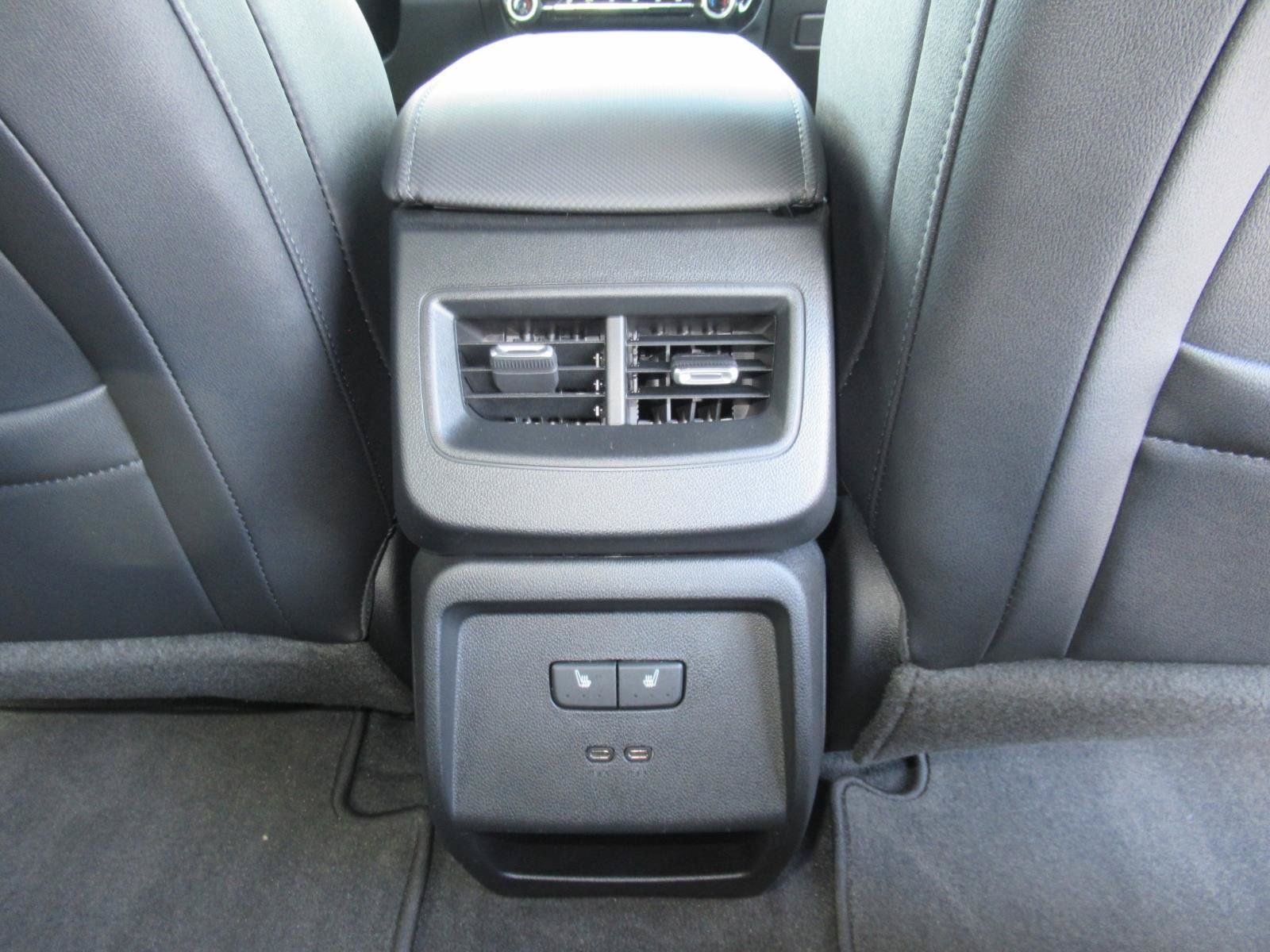 Used 2024 Chevrolet Equinox EV LT FWD image 32