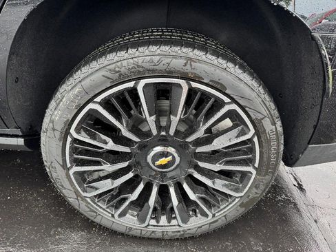 New 2026 Chevrolet Tahoe High Country AWD/4WD image 34