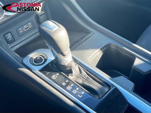 Used 2024 Nissan Sentra SV image 21