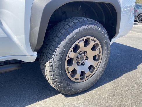 New 2026 Toyota 4Runner Trailhunter image 9