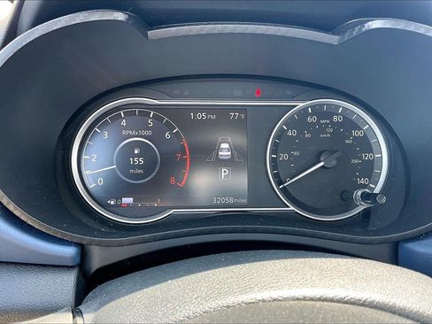 Used 2025 Nissan Versa SV FWD image 13