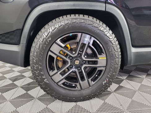 Used 2023 Rivian R1S Adventure AWD/4WD image 12