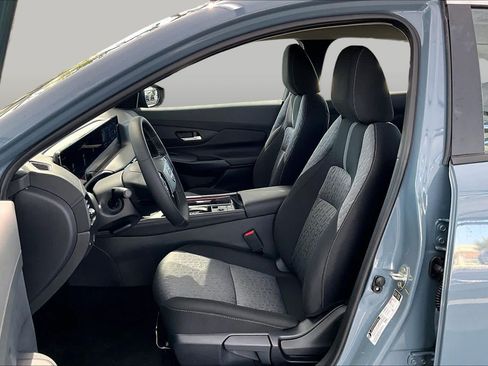 New 2026 Nissan Sentra SV w/ SV Convenience Package FWD image 9