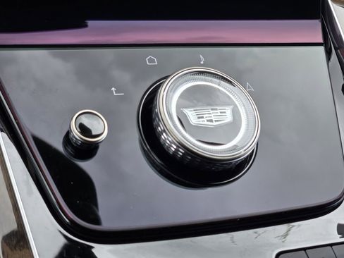 New 2026 Cadillac Escalade ESV Platinum Sport AWD/4WD image 29