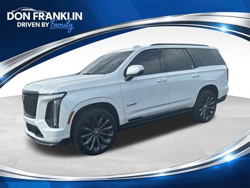Used 2025 Cadillac Escalade V AWD/4WD image 1