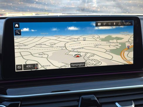 Used 2023 BMW 530e xDrive w/ Premium Package image 32