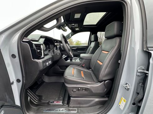 Used 2024 GMC Sierra 1500 AT4 w/ Technology Package image 2