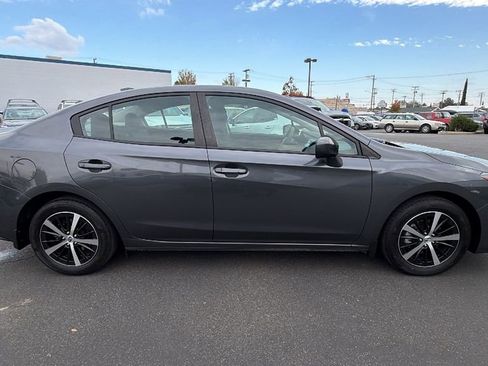 Used 2022 Subaru Impreza Premium image 3