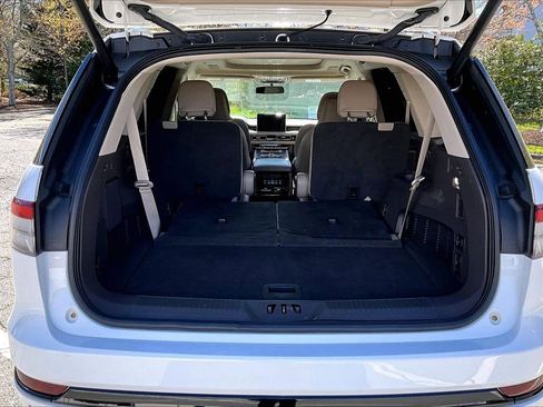 Used 2022 Lincoln Aviator Reserve w/ Equipment Group 201A image 26