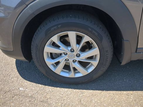 Used 2020 Hyundai Tucson Value w/ Winter Weather Package AWD/4WD image 9