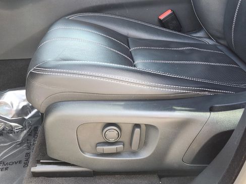 Used 2021 Land Rover Range Rover Velar S image 24