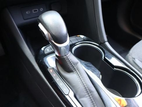 Used 2023 Buick Encore GX Select w/ Sport Touring Package FWD image 27