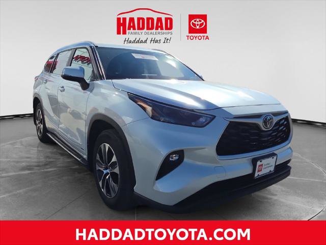 Certified 2026 Toyota Highlander XLE AWD/4WD image 8