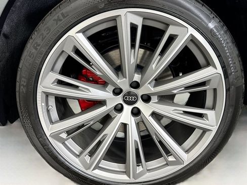 New 2026 Audi Q8 Prestige image 30