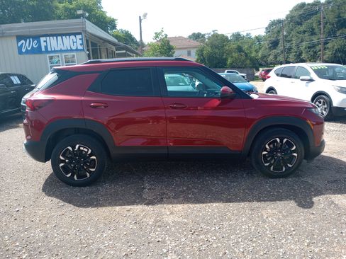 Used 2021 Chevrolet TrailBlazer LT w/ Convenience Package FWD image 8