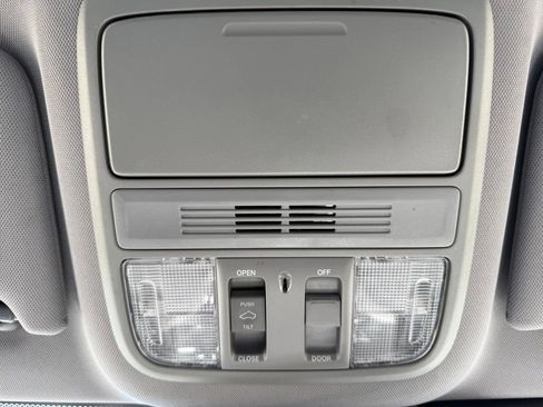 Used 2020 Honda Accord EX-L image 9