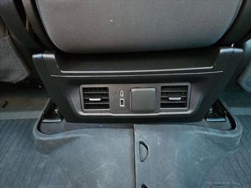 Certified 2024 Chevrolet Silverado 1500 LT AWD/4WD image 17