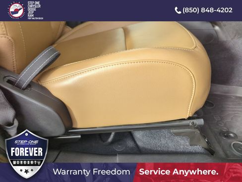 Used 2023 Jeep Wrangler Unlimited Rubicon 4xe w/ Cold Weather Group AWD/4WD image 35