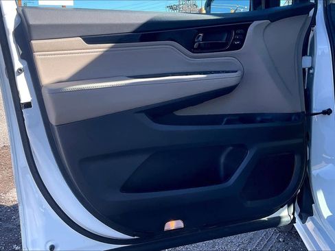 Used 2022 Honda Odyssey Elite image 21