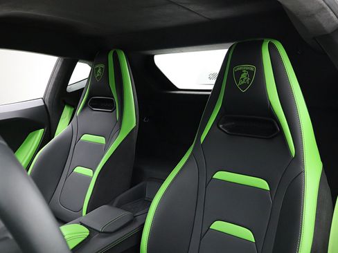 Used 2026 Lamborghini Temerario AWD/4WD image 27