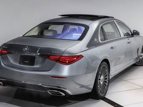Used 2024 Mercedes-Benz Maybach S 580 4MATIC image 3