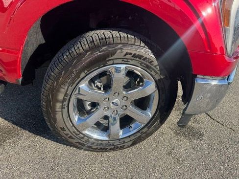 Used 2023 Ford F150 Lariat w/ Equipment Group 502A High AWD/4WD image 15