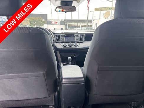 Used 2017 Toyota RAV4 LE FWD image 12