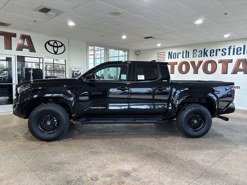 New 2026 Toyota Tacoma SR5 AWD/4WD image 7