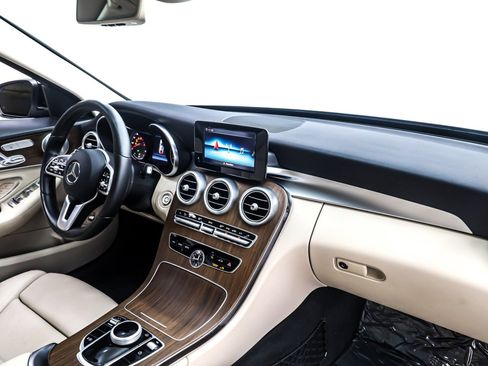 Used 2019 Mercedes-Benz C 300 4MATIC Sedan image 16