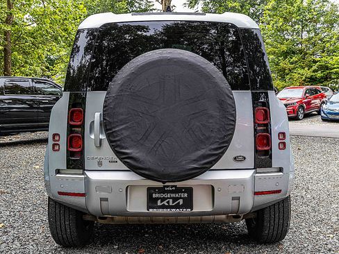 Used 2022 Land Rover Defender 110 XS Edition image 5