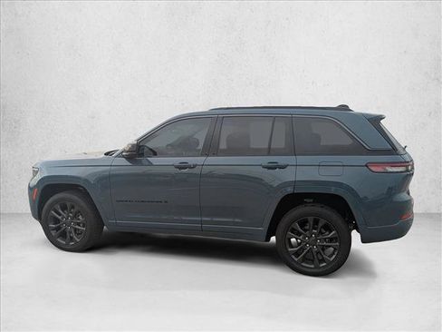 Used 2026 Jeep Grand Cherokee Limited AWD/4WD image 5