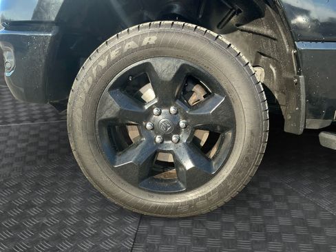 Used 2019 RAM 1500 Big Horn image 15