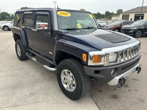 Used 2008 HUMMER H3 Luxury AWD/4WD image 3