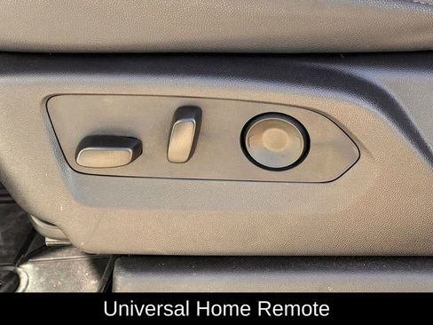 Used 2025 Chevrolet Silverado 1500 ZR2 w/ Technology Package image 29