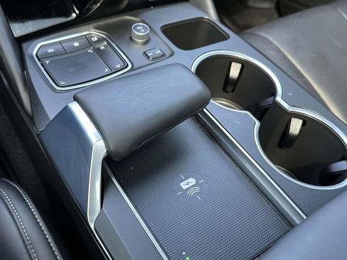 Used 2022 Acura MDX SH-AWD w/ Technology Package image 18