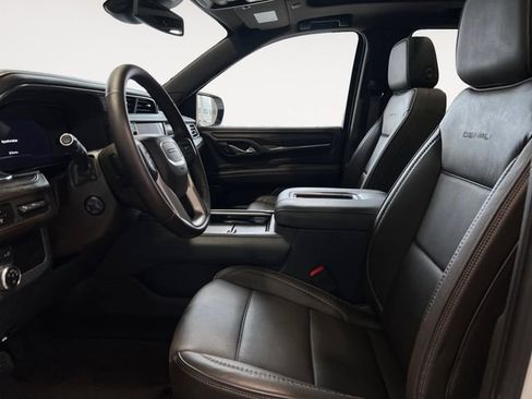 Used 2023 GMC Yukon Denali AWD/4WD image 7