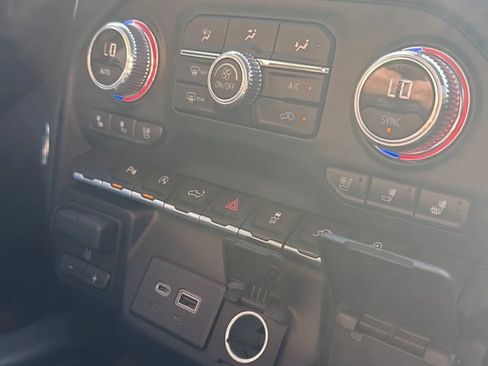 Used 2019 GMC Sierra 1500 Denali AWD/4WD image 31