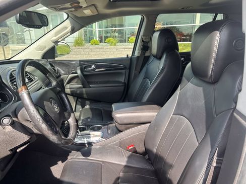Used 2017 Buick Enclave Leather AWD/4WD image 10