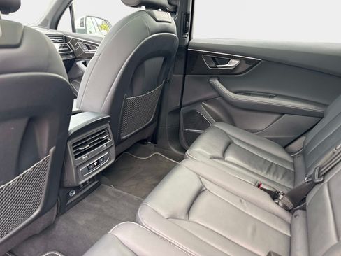 Certified 2025 Audi Q7 3.0T Premium Plus AWD/4WD image 14