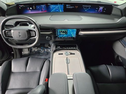 New 2026 Lincoln Navigator Reserve w/ Jet Appearance Package AWD/4WD image 17